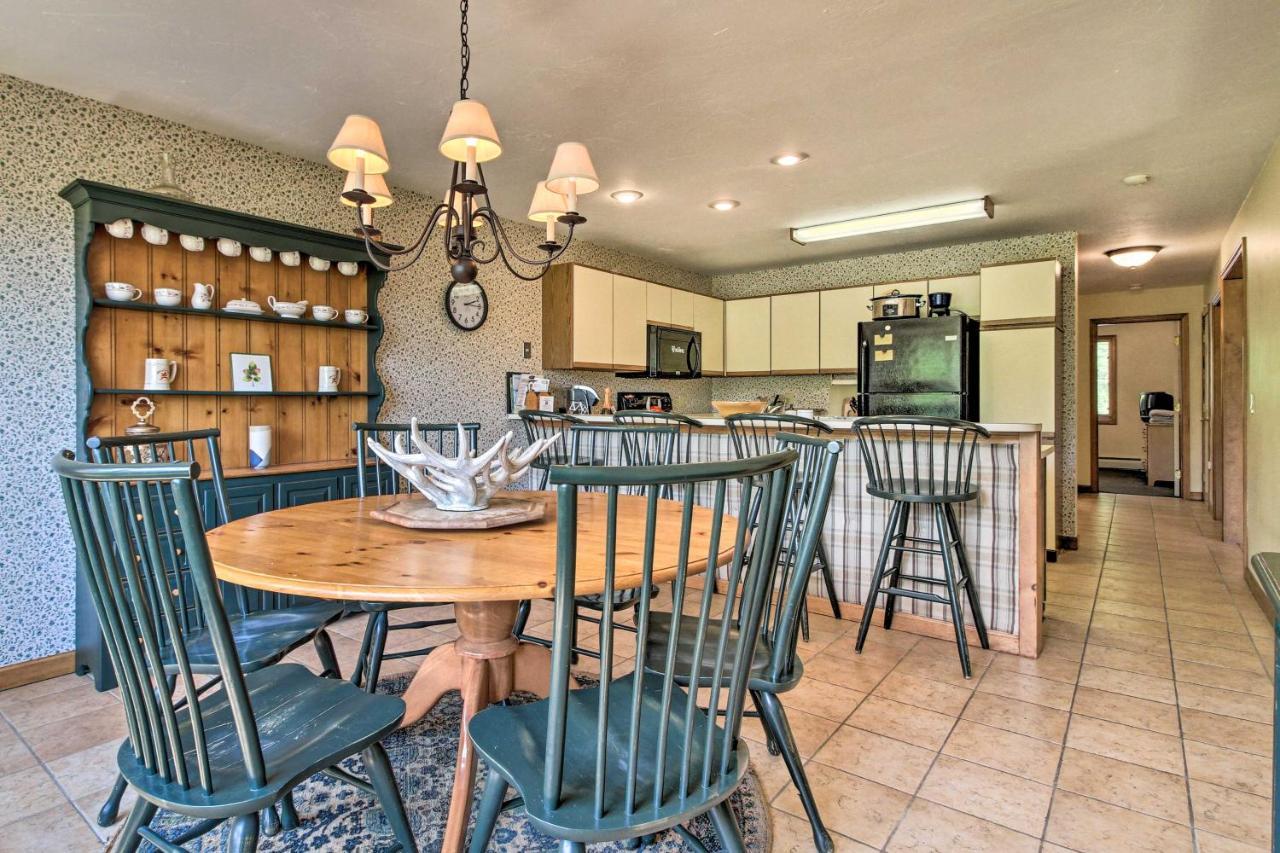 Timber Creek Townhome With 2 Decks And Mtn Views! West Dover Exterior foto